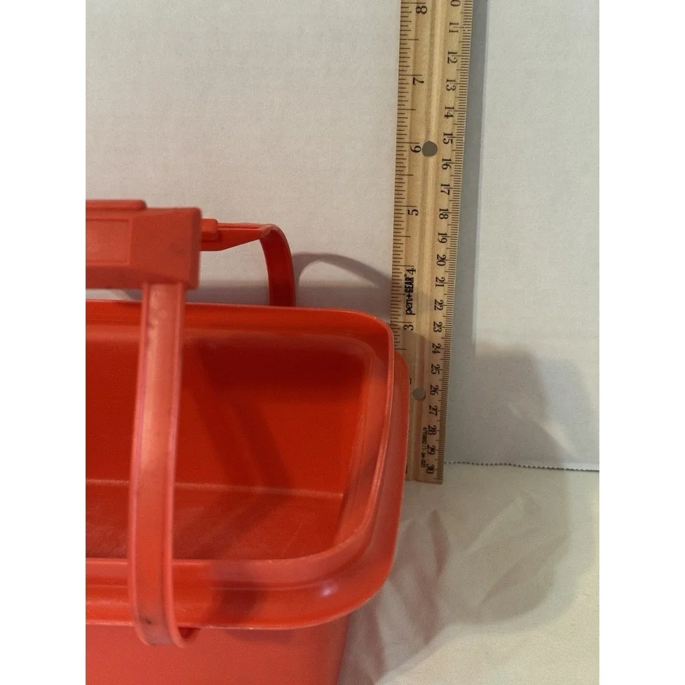 Vintage Tupperware Red Lunchbox Bento Carrier‎ 9x7 Lock Handle USA Kids Retro